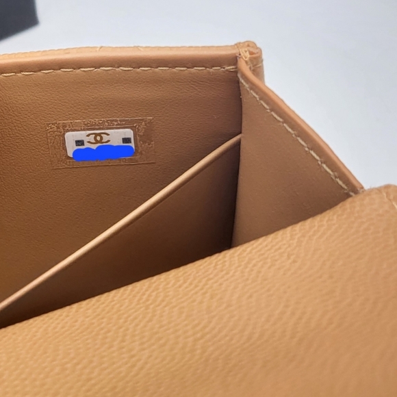 Brand new authentic Chanel 2023 kelly phone holder with chain and top handle - Picture 13 of 17